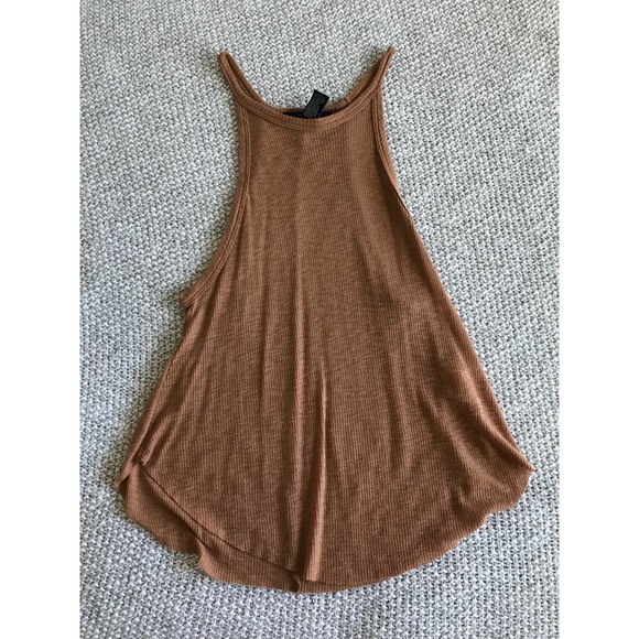 Forever 21 Tops - NWOT Forever 21 Flowy Ribbed Halter Tank Top